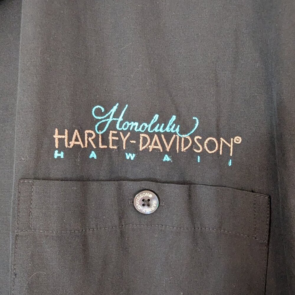 Harley-Davidson Honolulu Hawaii Men's Black Short Sleeve button-down Shirt - Picture 7 of 11